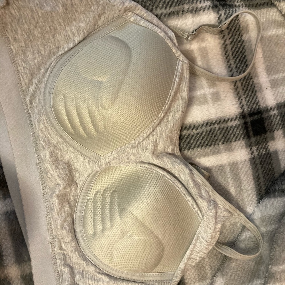 Bra - Picture 2 of 2